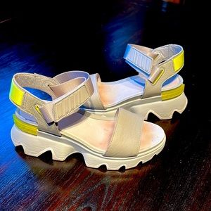 Sorel Kinetic Sandal Size 6.5